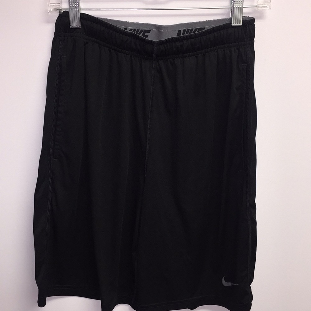 Men’s S  Nike Dry Fit athletic black shorts